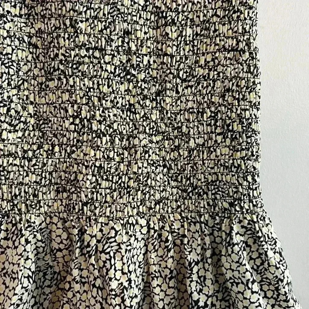 & other stories tulip hem skirt - Picture 2 of 5